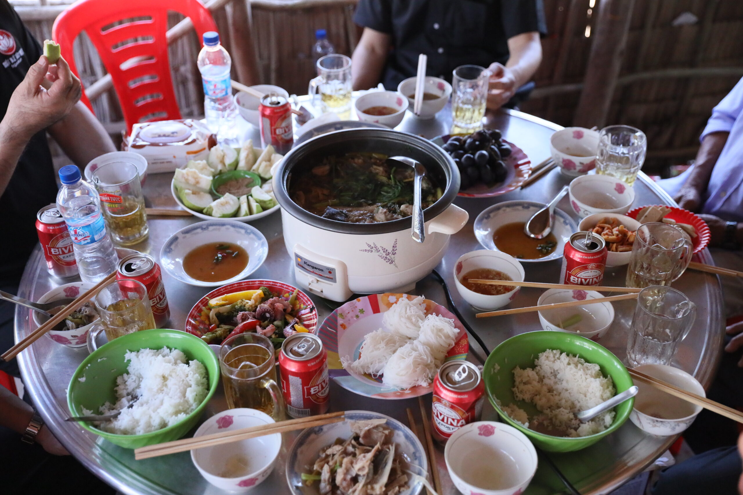 Kỳ 3: Khoảng cách văn hóa được rút ngắn 2 bữa cơm gia đình