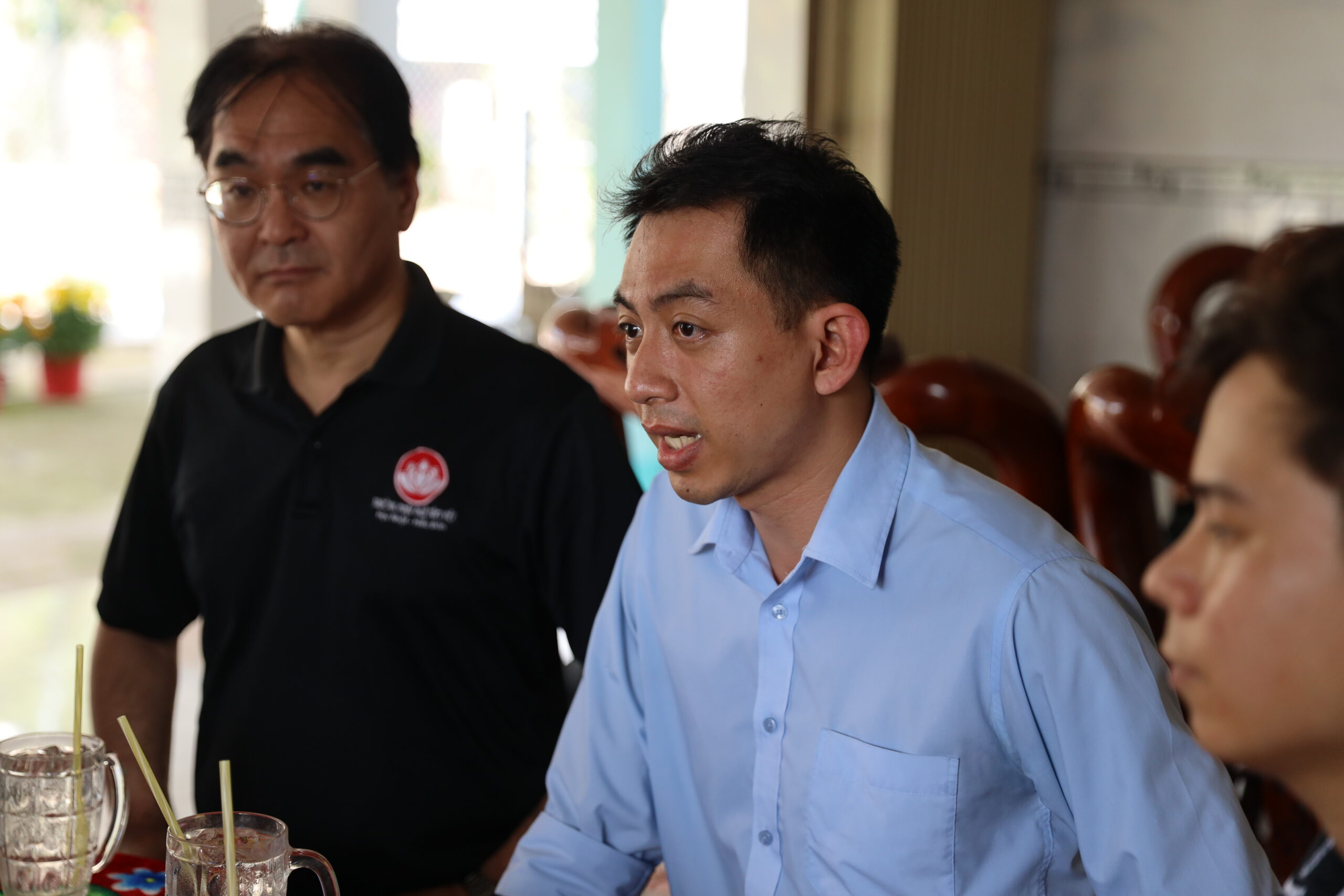 Kỳ 3: Khoảng cách văn hóa được rút ngắn 3 ông Long