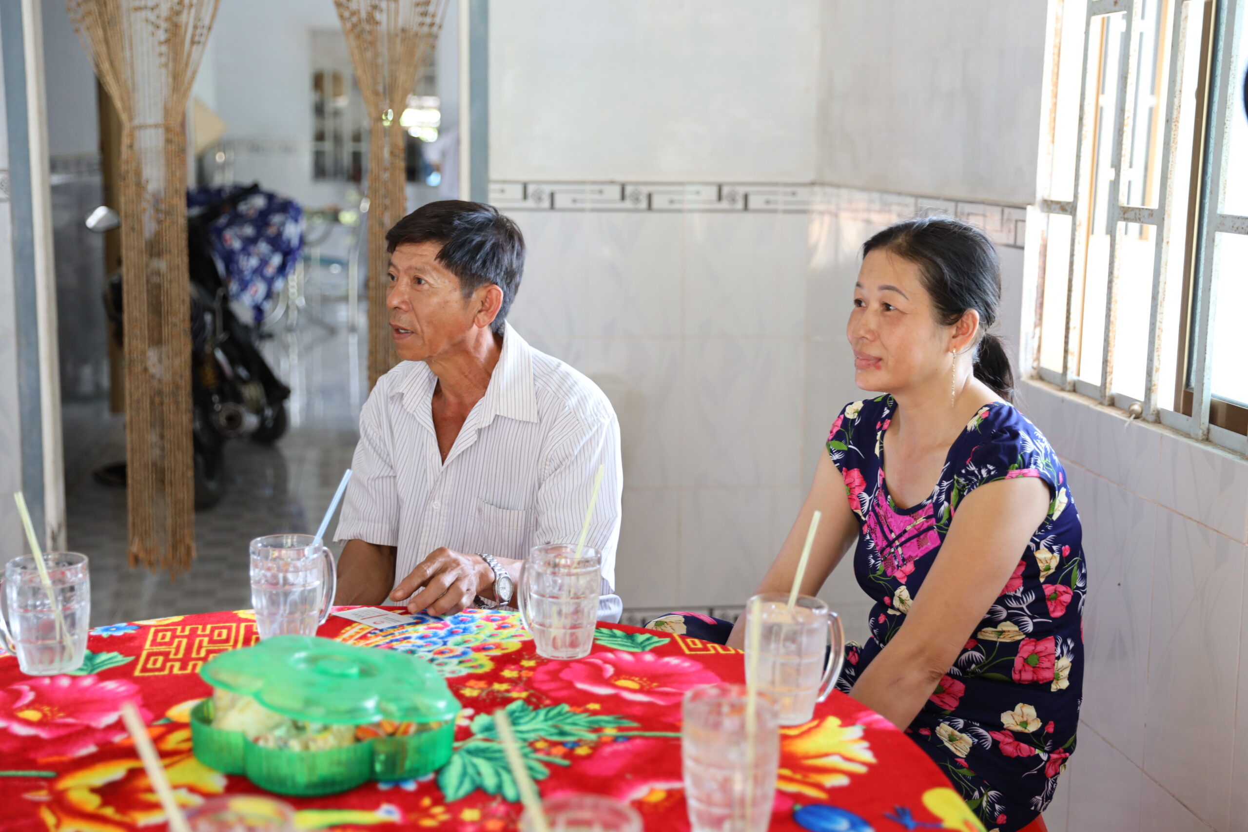 Ký sự kỳ 1: Từ những cánh đồng đến đất nước mặt trời mọc 4 gia đình kỹ sư khánh