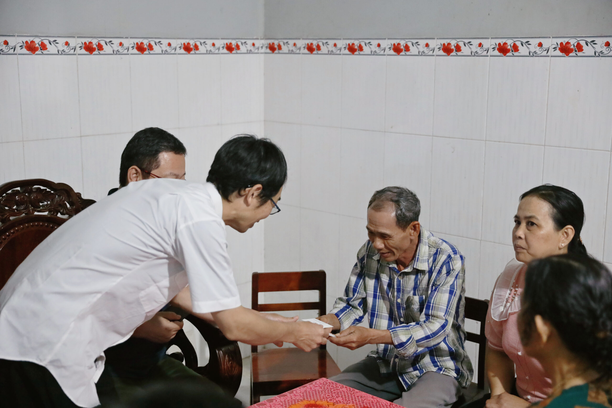 Ký sự kỳ 1: Từ những cánh đồng đến đất nước mặt trời mọc 6 lãnh đạo mitsubishi