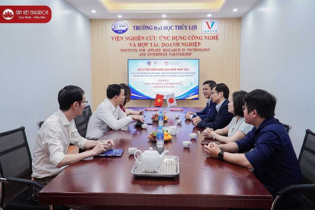 tam viet dai hoc thuy loi mou ky su nhat ban 3